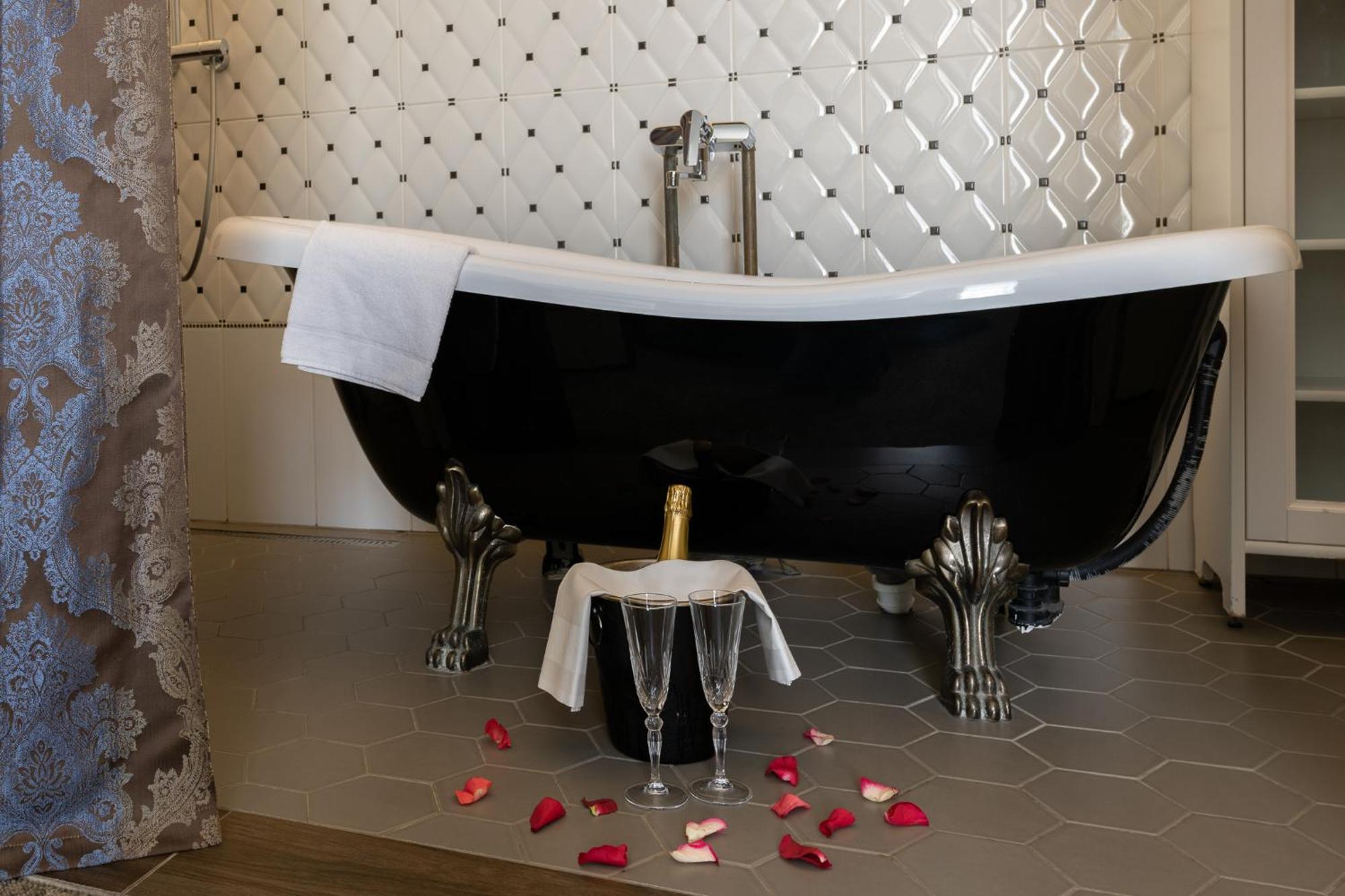 Castle Spa Wagenkuell Taagepera Екстериор снимка