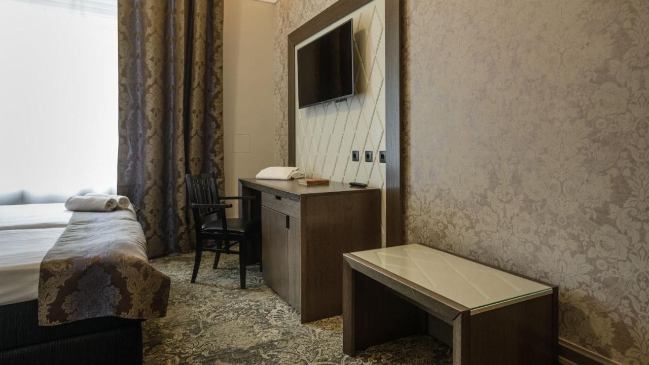 Castle Spa Wagenkuell Hotel Taagepera Екстериор снимка